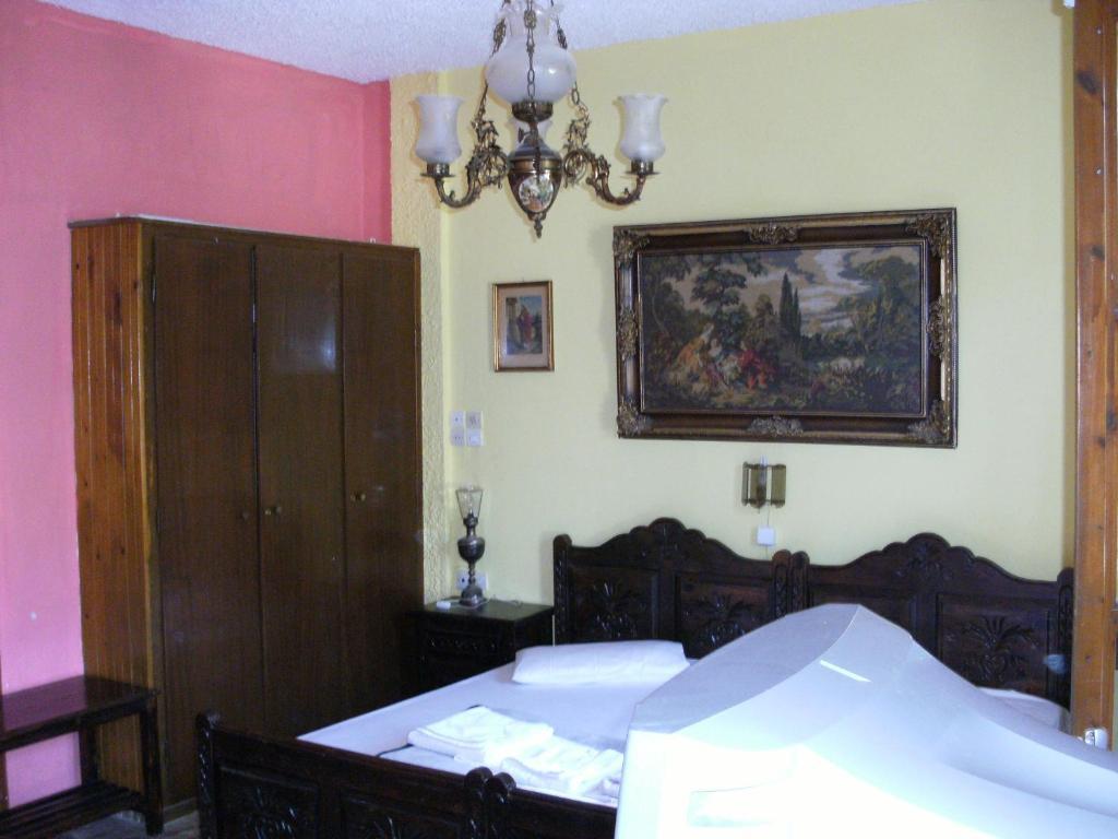 Katerina Hotel Толон Екстериор снимка