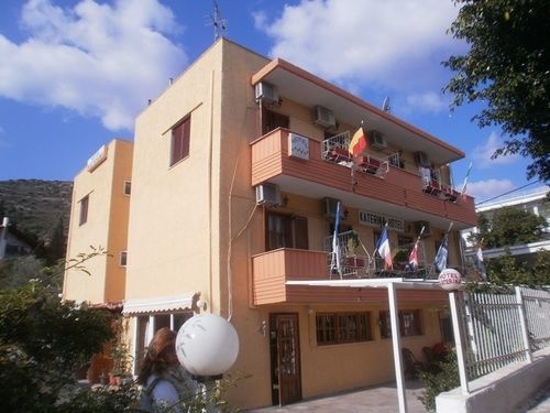 Katerina Hotel Толон Екстериор снимка